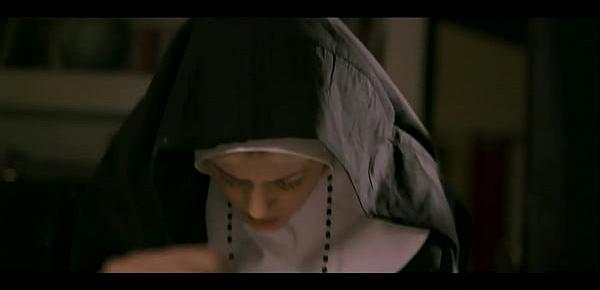  Lesbian nun enticed by pussy check